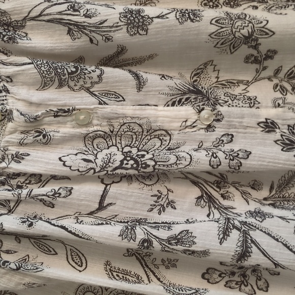 Chaps Women's Floral Blouse - Picture 7 of 7